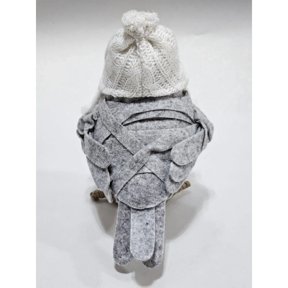 Target Spritz 2014 Bird Winter Wonderland Toboggan Hat Wondershop Feather Friend
